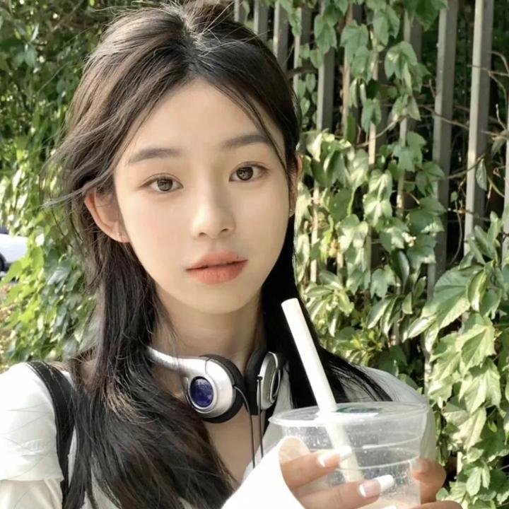 恐怖蜡像馆海报